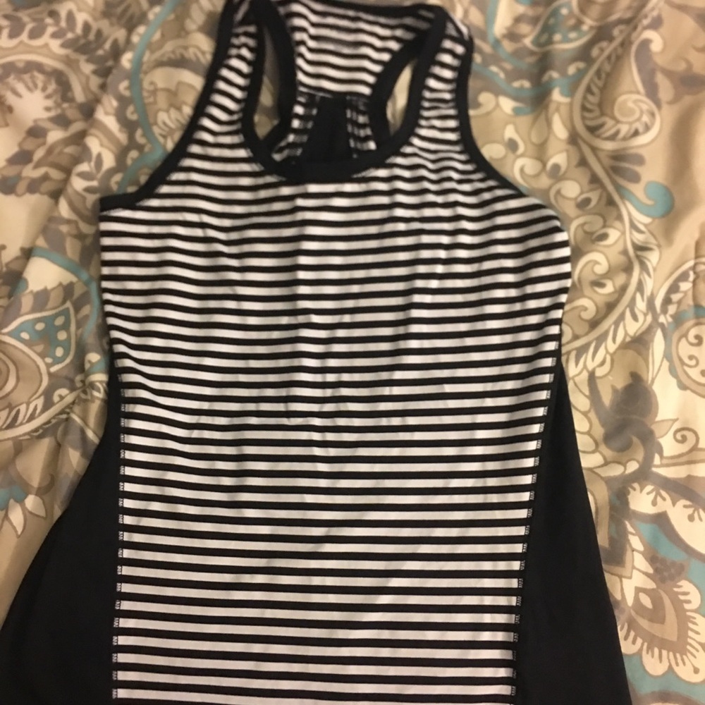 workout tank top